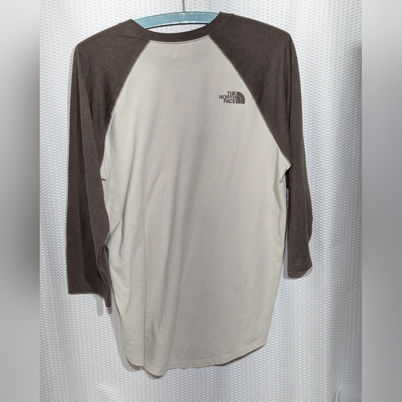 The North Face Men's Classic Fit Berkeley CA Bear Shirt, Size Medium - Picture 2 of 4